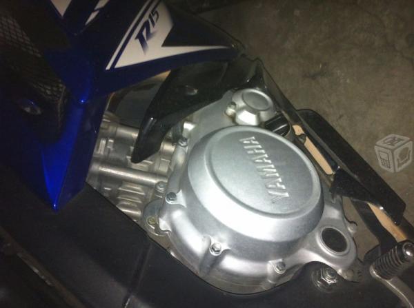 Yamaha R15 -11