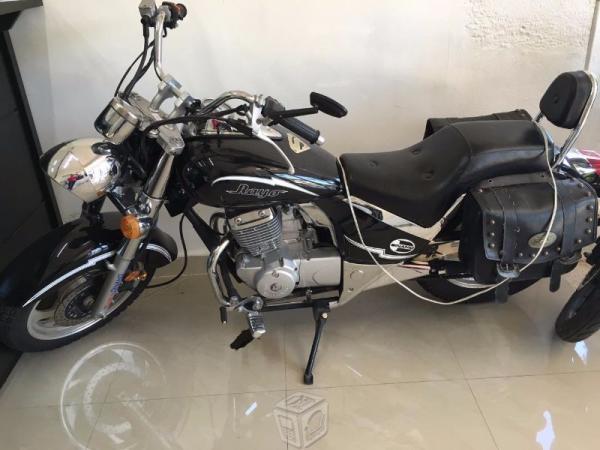 Motocicleta Dinamo Rayo 150cc Chopper