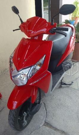 Scooter honda rojo mod dio -15