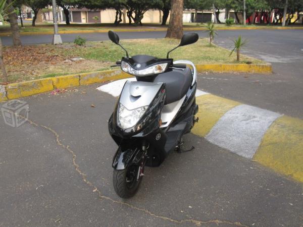 Yamaha cignus z con 3 mil km factura agencia -15