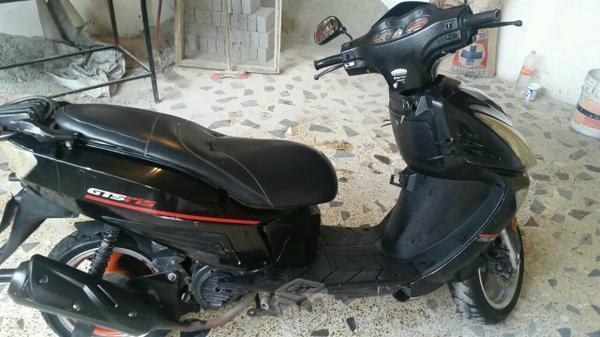 Se vende Moto Italika 175 -07