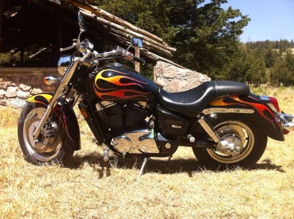 Honda shadow sabre -07