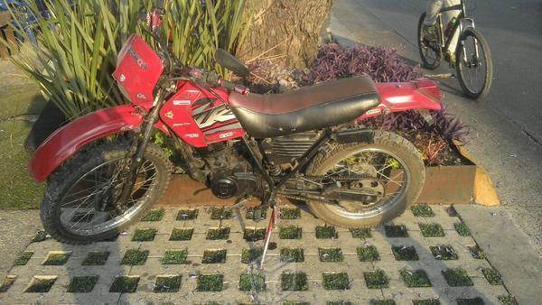 Honda xlr 125cc -03