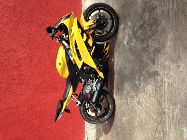 Yamaha r6 edicion especial -08