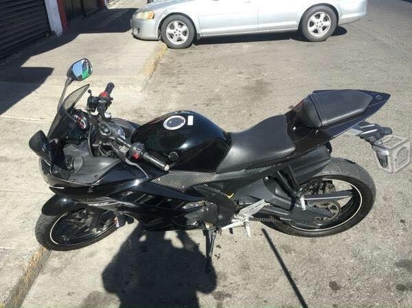 Yamaha r15 -13