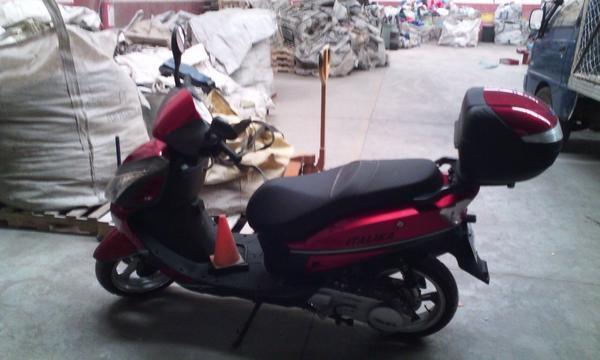 Se vende moto -15