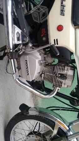 Motocicleta Honda tool -09