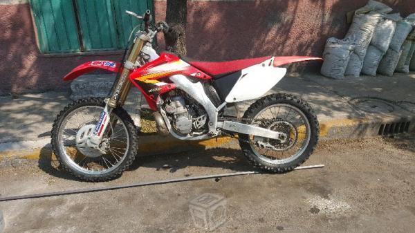 Motocross honda 250r 2 tiempos -07