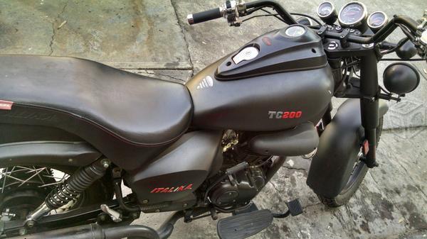 Vendo o cambio italika tc 200 único dueño -15