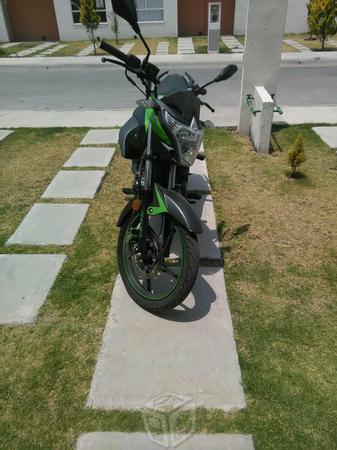 Vendo moto italika