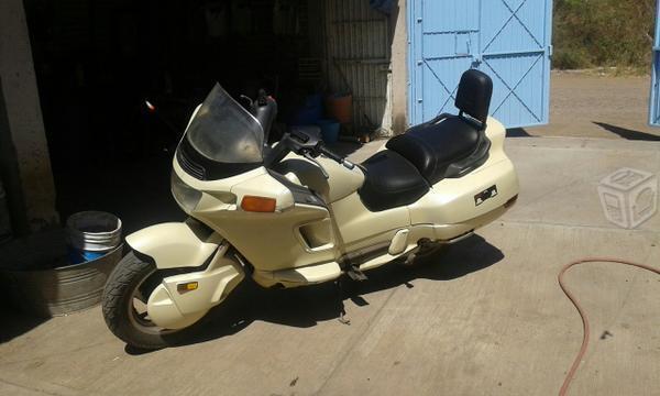 Moto honda pacific 800 c.c -90