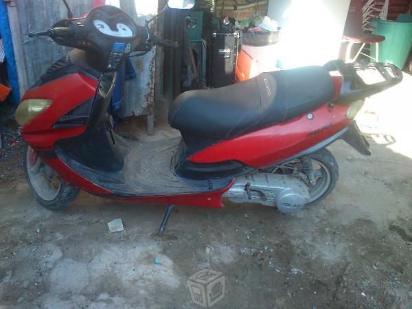 Motoneta italika ST 150cc