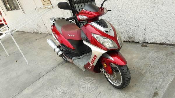 Motoneta italika de 150cc -15