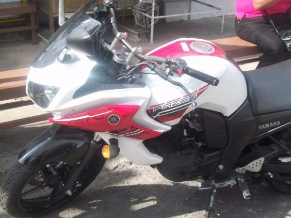 Yamaha f16 es buen estado 10000 km -15