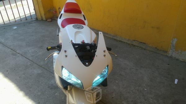 Cbr rr 600 honda -06