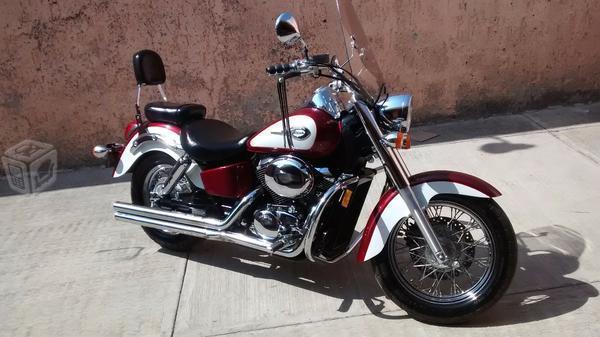 Preciosa Shadow American clasic 750cc