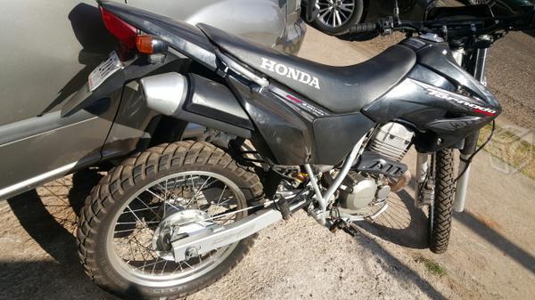 Honda Tornado 250cc seminueva placas jal -12