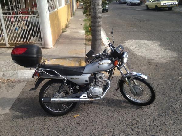 Honda tool 125cc -15