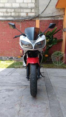 Yamaha fazer emplacada