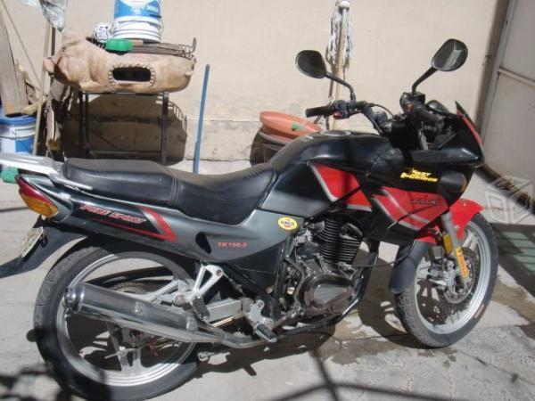 Motocicleta TANK 150 cc -02