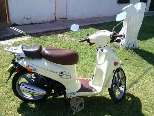 Motoneta Kymco People -04