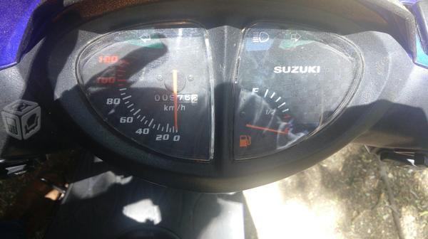 Suzuki an 125 cc con 1200 km emplacada -10
