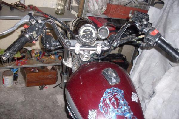 Motocicleta tipo choper -04
