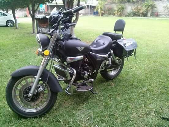 Moto Chopper, Carabela Firecat 200cc -10