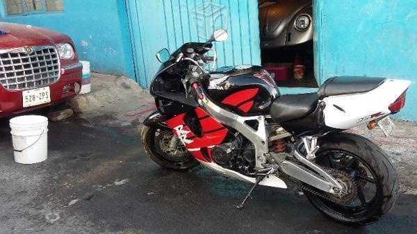 Honda cbr 919 -98