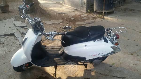 Se vende bonita moto