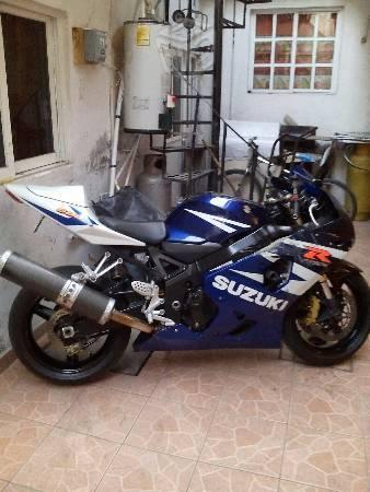 Suzuki gsxr 600 -04