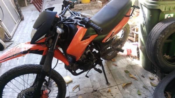 Motocicleta DM 200cc