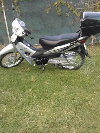 Honda wave semiautomática como nueva