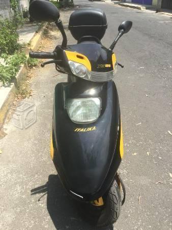 Italika scooter xs 125 -13