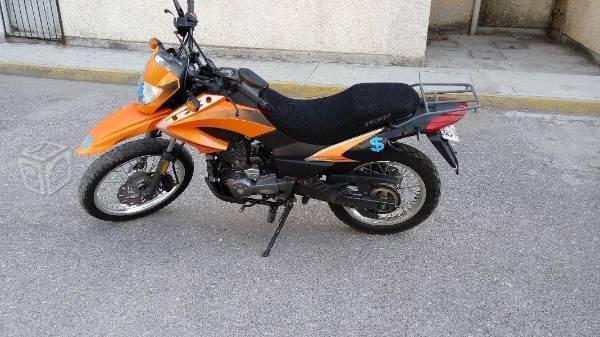 Motocicleta tx200 de keeway -12