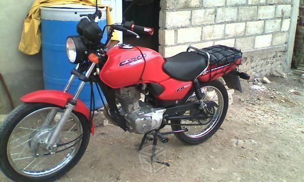 Buena Honda Cargo 125 -08