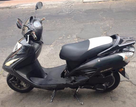 Moto honda elite 125 -08