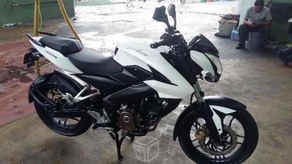 Pulsar 200 ns -15