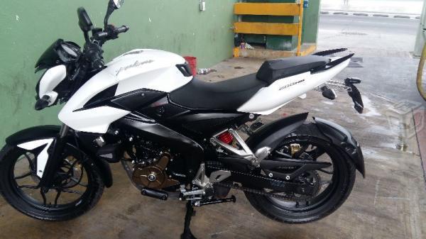 Pulsar 200 ns -15