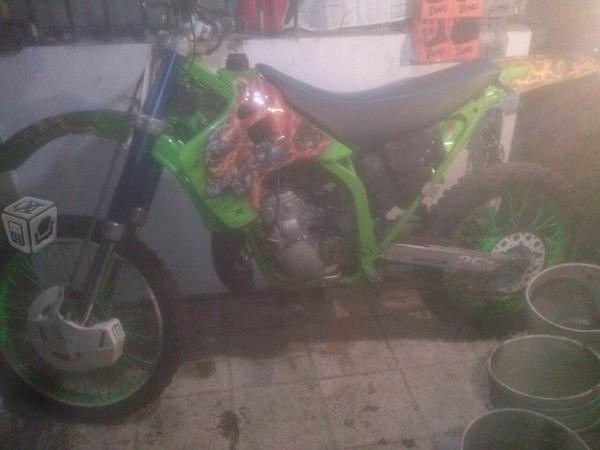 Moto cros funcionando al 100 cambio -92