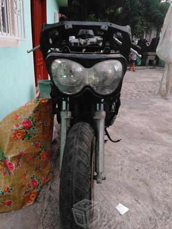 Motocicleta katana -98
