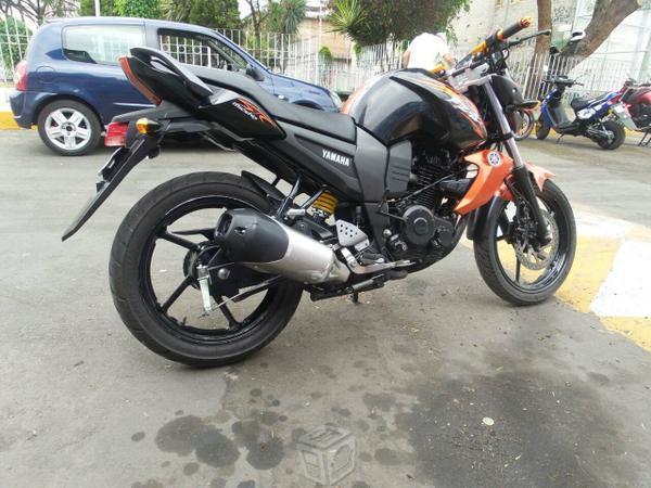 Motocicleta FZ6 -13