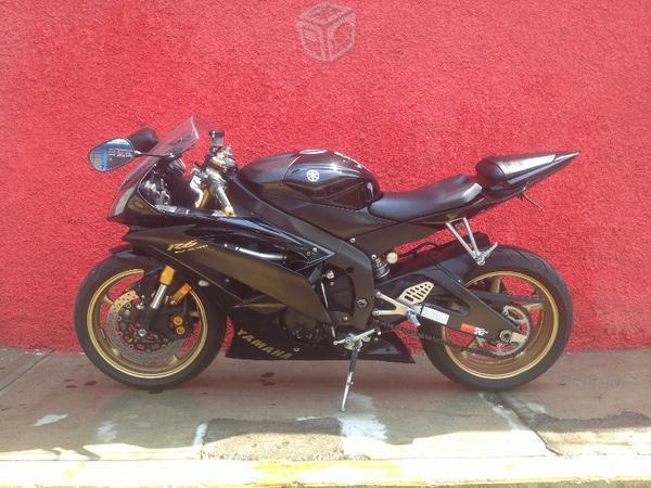 Yamaha R6 (no Cbr, Gsxr, Ninja Zx10r Panigale -09