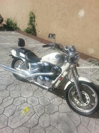 Honda shadow 1100cc -92