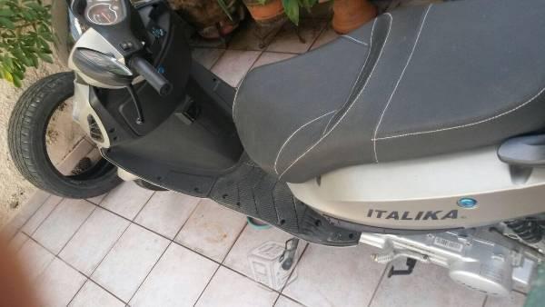 Italika Moto nueva, impecable -14