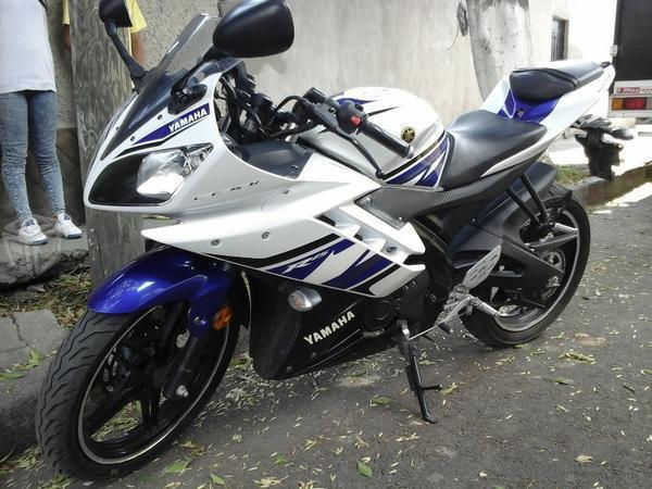 Moto R15 yamaha 2015 edicion especial -15