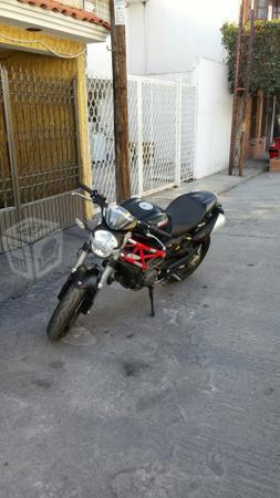 Ducati monster 796 italiana -14