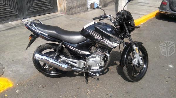 Motocicleta yamaha 125 ybr -15