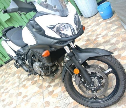 Suzuki Vstrom 650cc Con ABS -12