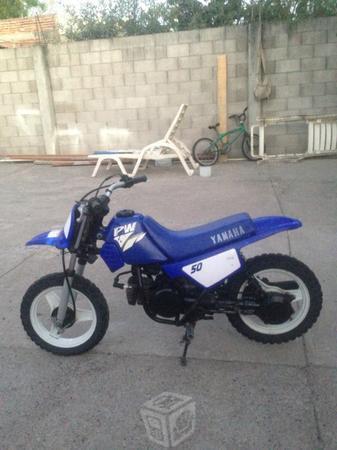 En venta. motocicleta yamaha 50 -13